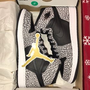 NIB - Air Jordan 1 Retro Hi Prem BG. Size 7Y